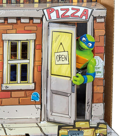 Detailed TMNT artwork on the pop-up trunk for display.