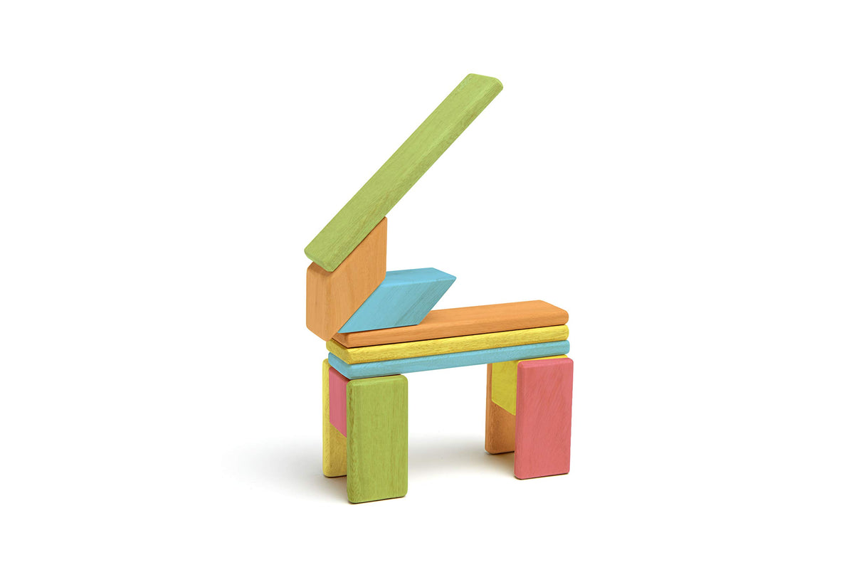 Tegu Wooden Tints Set medium columns add vertical variety to builds.
