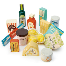 Tender Leaf grocery set ice cream tub close-up, adds realistic play food realism.