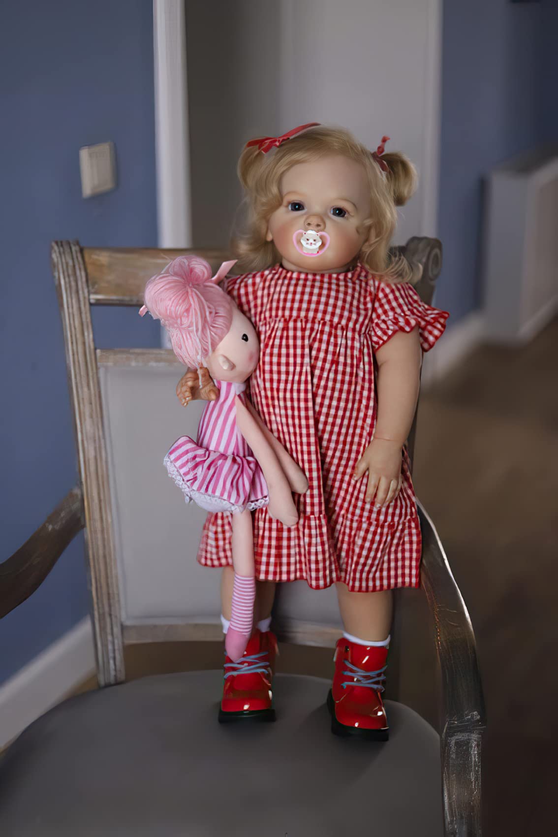 Terabithia hand-painted eyes doll highlights detailed gaze and expression