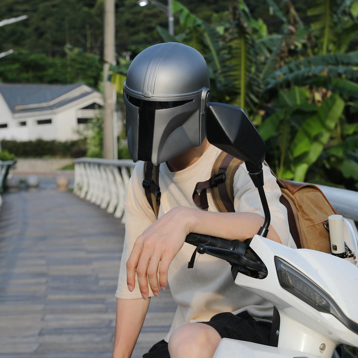 Tevigo helmet lacquer finish adds shine and lasting appeal