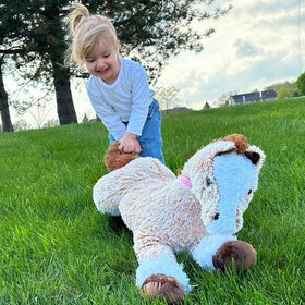 Tezituor horse plush with belly zipper facilitates easy cleaning and care.