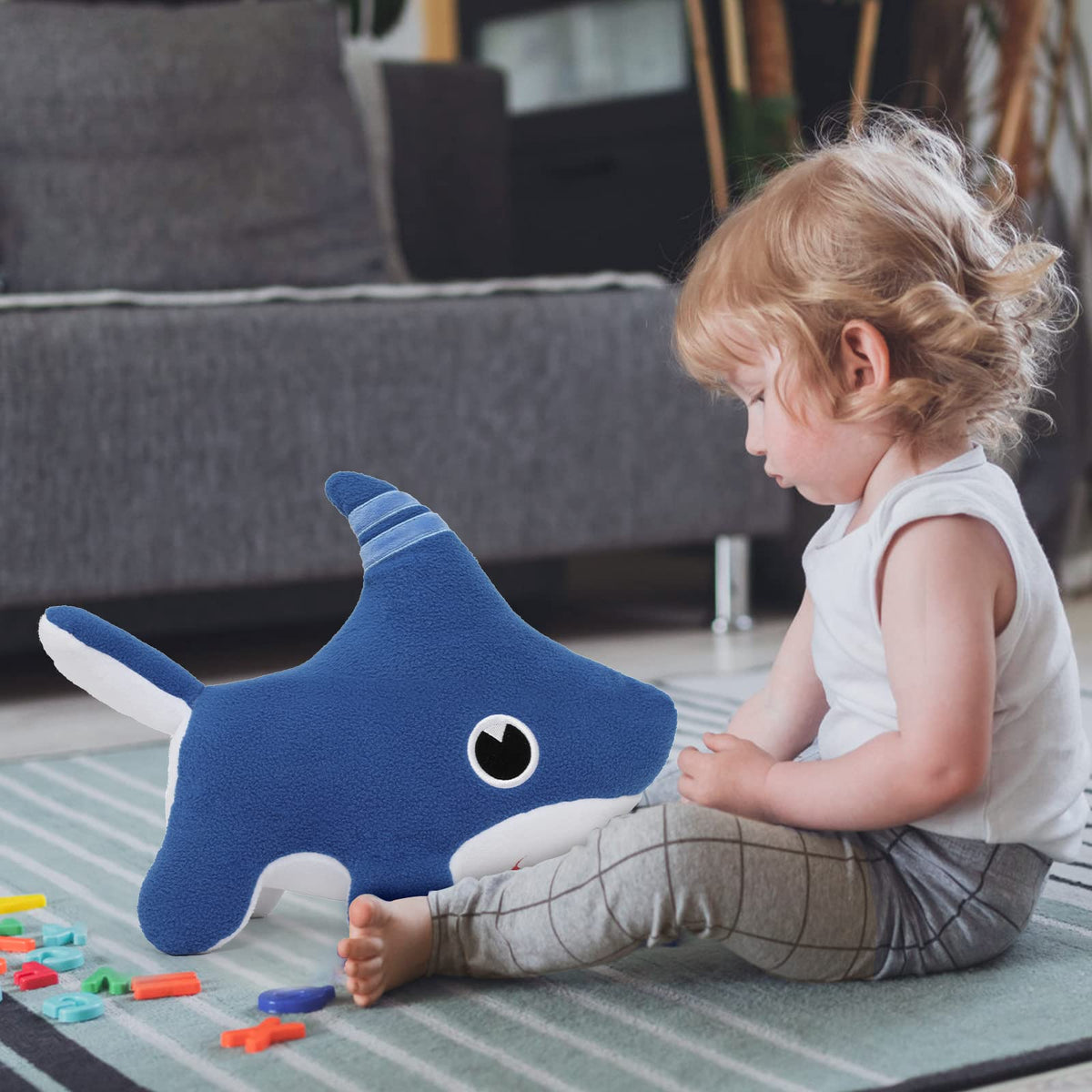 Tezituor Shark Dog plush close-up fabric, soft texture and friendly eyes.