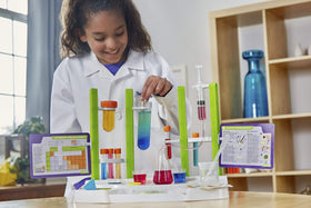 Thames & Kosmos Ooze Labs Station included pipettes encourage precise measurement and experimentation.