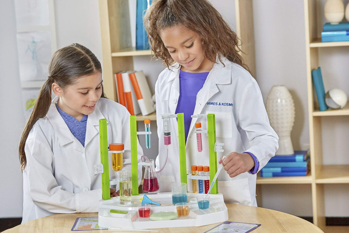 Thames & Kosmos Ooze Labs Station rainbow in test tube demonstrates color science.