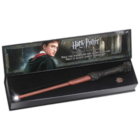 The Noble Collection Illuminating Wand quality finish — premium craftsmanship for collectors