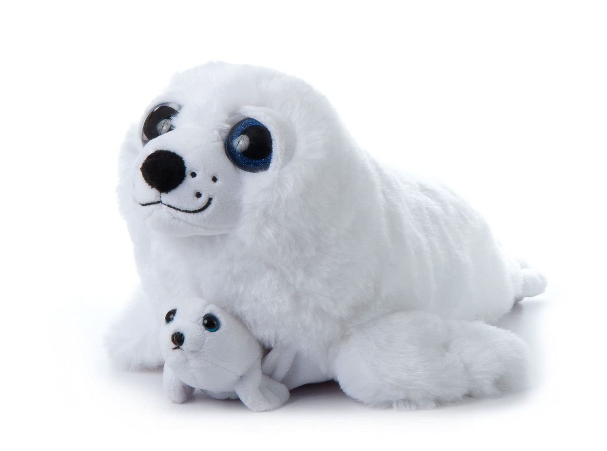 The Petting Zoo mom seal plush face with big eyes invites gentle cuddles and imaginative play.