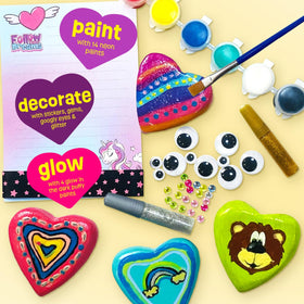 The Scholar Ant kit is kid-friendly and washable for easy cleanup.