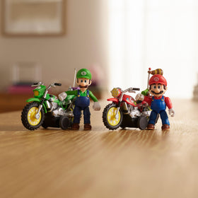 THE SUPER MARIO BROS. MOVIE Luigi figure delivers dynamic posing options for shelf scenes and play.