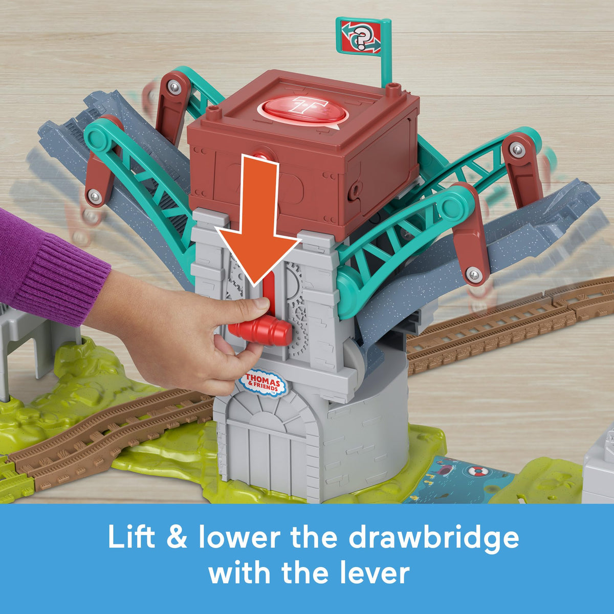 Thomas & Friends cargo loading and unloading scene enhances pretend missions