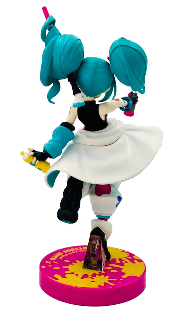 Thunder Tech Hatsune Miku artistic accessories complement bold color themes.