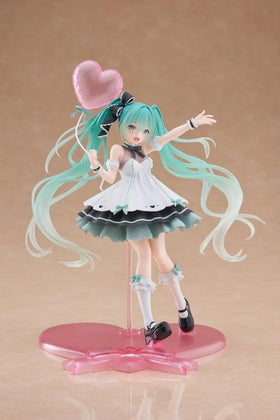 Thunder Tech Hatsune Miku Birthday 2025 AMP+ Figure close detail highlighting sculpting and accessories
