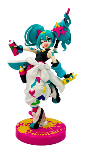 Thunder Tech Hatsune Miku Paint Girl Ver. figure front view for desk display.