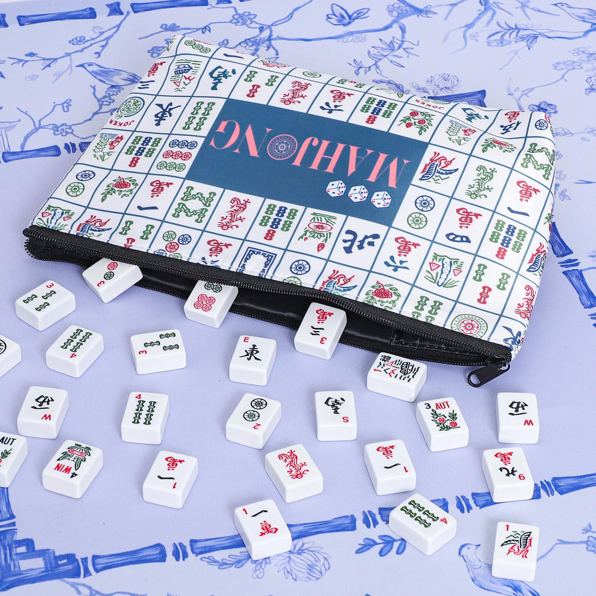 TIASUSAN accessory pocket holds dice, wind indicator, and chips safely.
