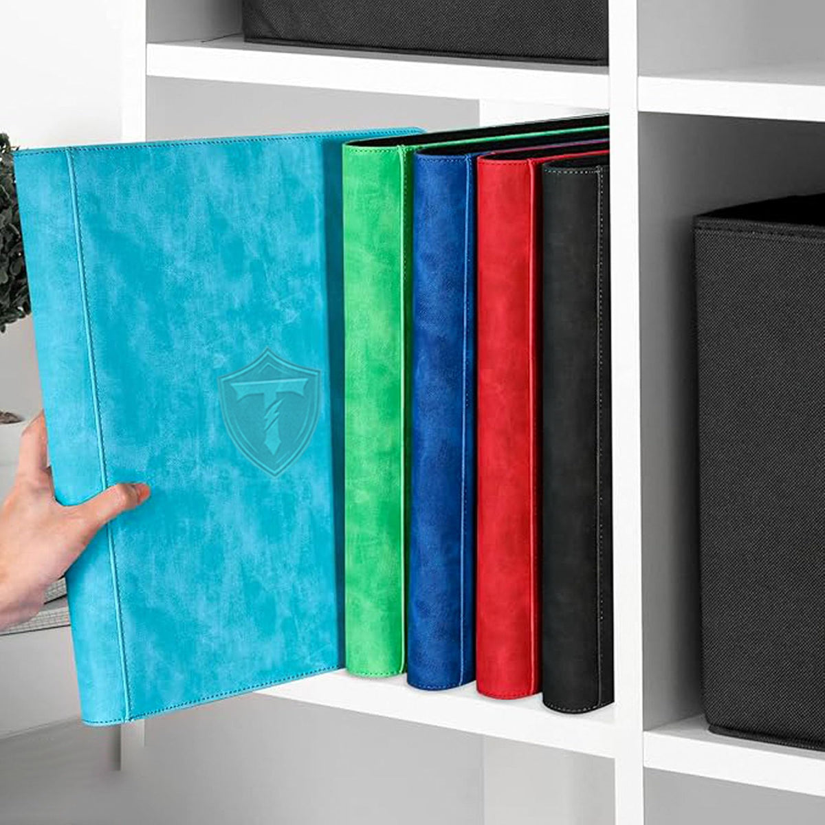 TINTEK portable travel binder ideal for events and games