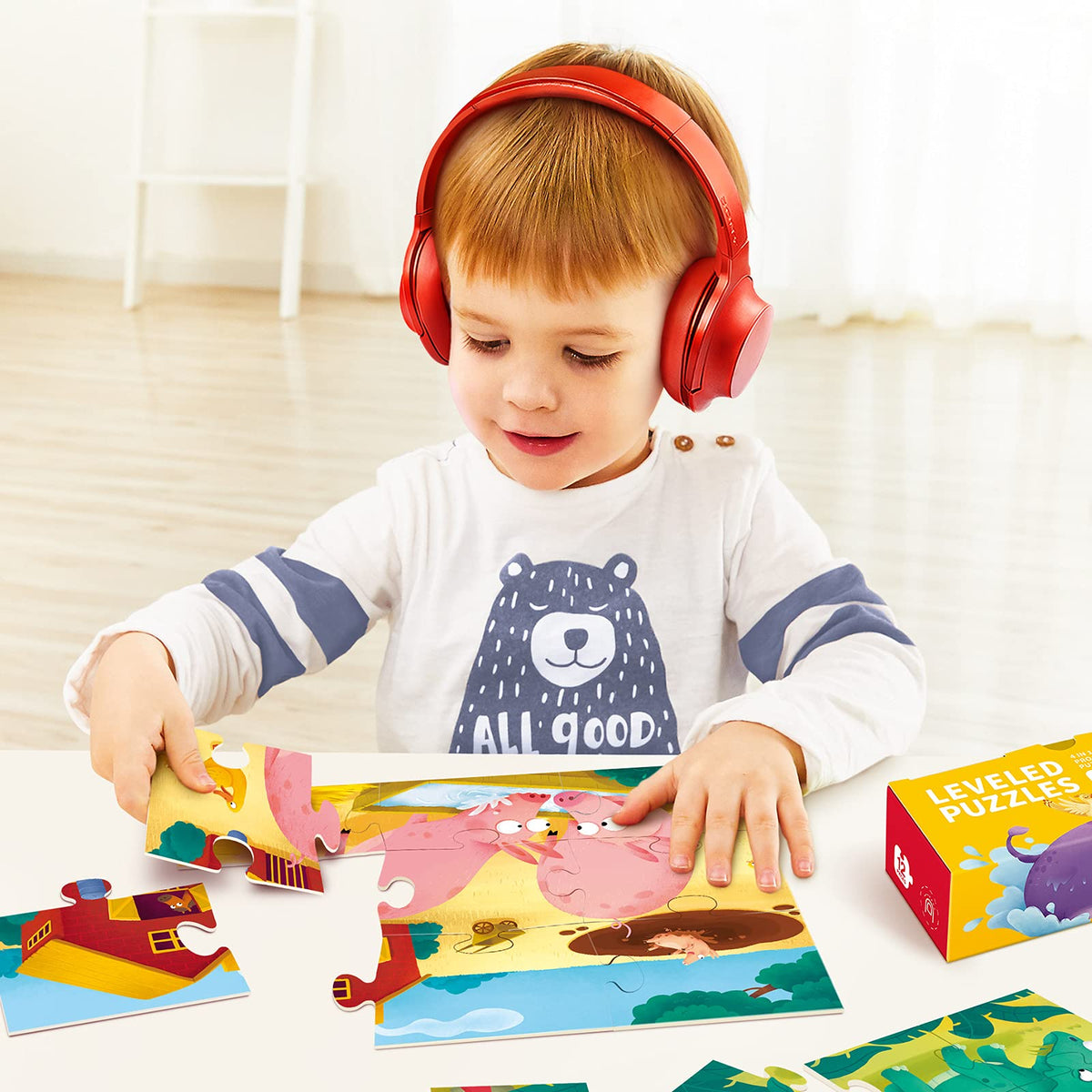 Toi Leveled Puzzles Family Playtime encourages parent-child interaction and shared discovery.