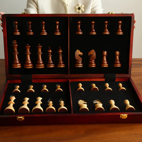 Tomost classic Staunton design for recognizable pieces and elegant appeal.