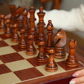 Tomost premium wooden board with natural walnut texture and lasting durability.