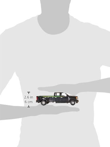 Detachable 5th-wheel trailer included for hitching and unhooking play scenarios