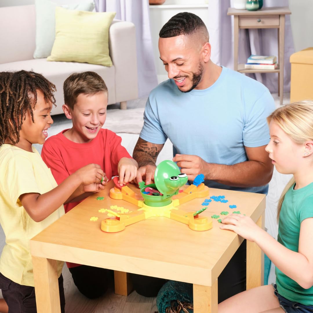 Tomy Mr. Mouth fly collection ready for fast flicking