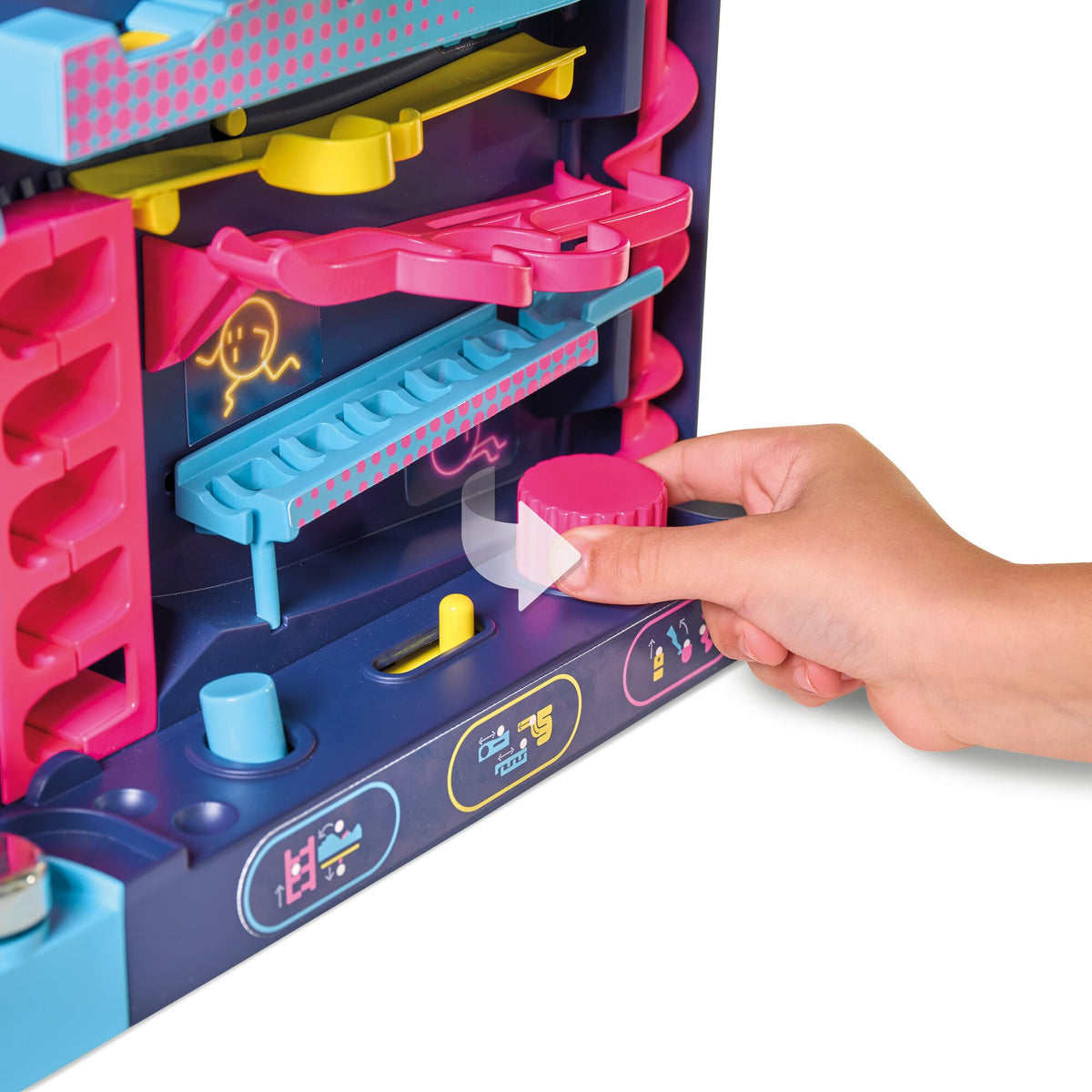 TOMY Screwball Scramble Level Up bridge and hoops scene for precision moves