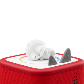 Tonies Sleepy Penguin toy figure anchors the storytelling experience.