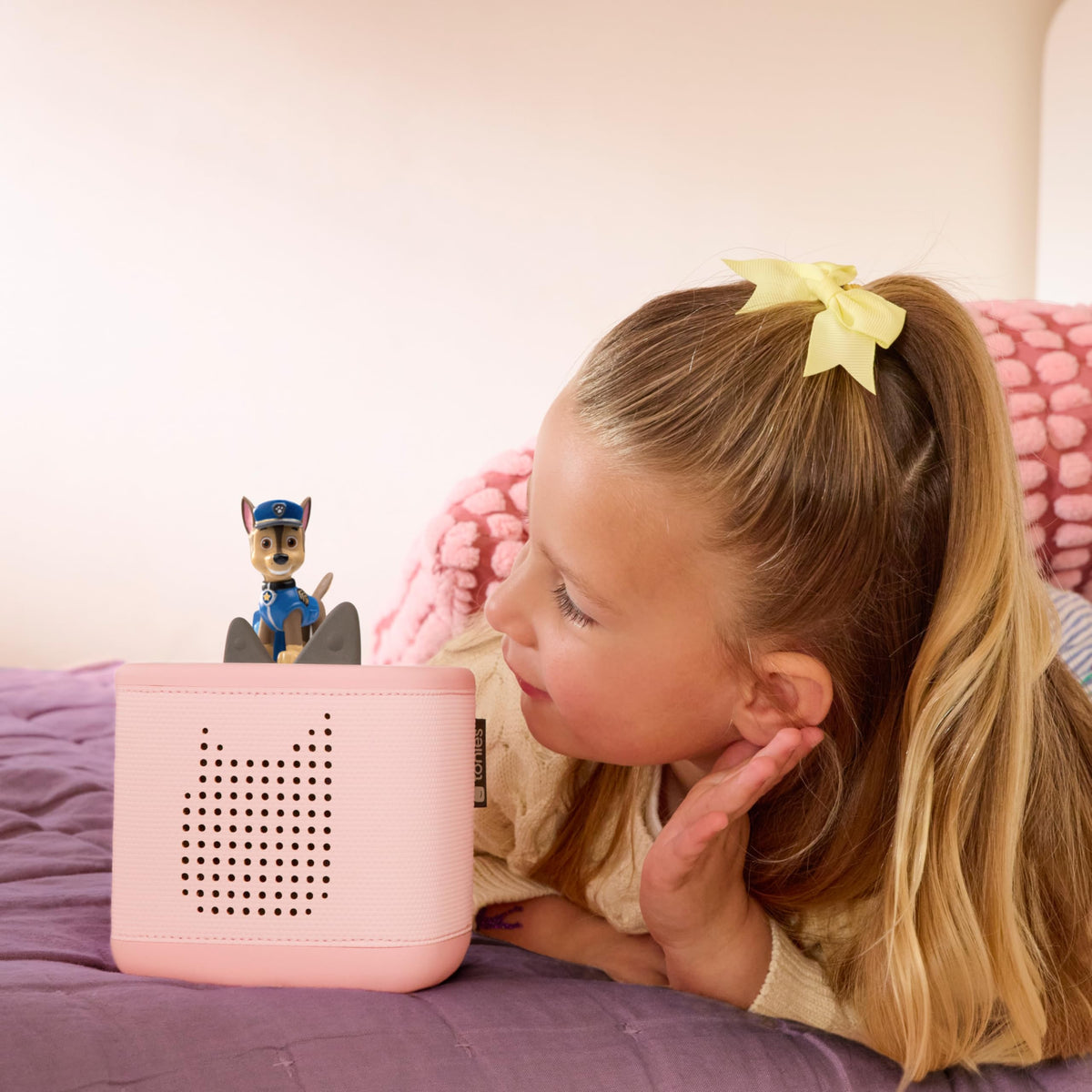 Tonies Toniebox 2 Cloud Pink controls for easy volume and navigation.