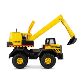 Tonka Mighty Excavator assembled length highlights durable, long-lasting play.