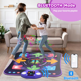 TooLion memory mode guiding kids to copy steps using glowing cues