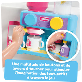 Toomies Bizak frother close-up invites pretend milk foam in bath time.