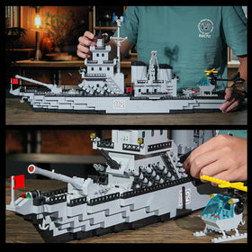 TOY PLAYER radar detail with launcher for creative construction and tactical imagination.