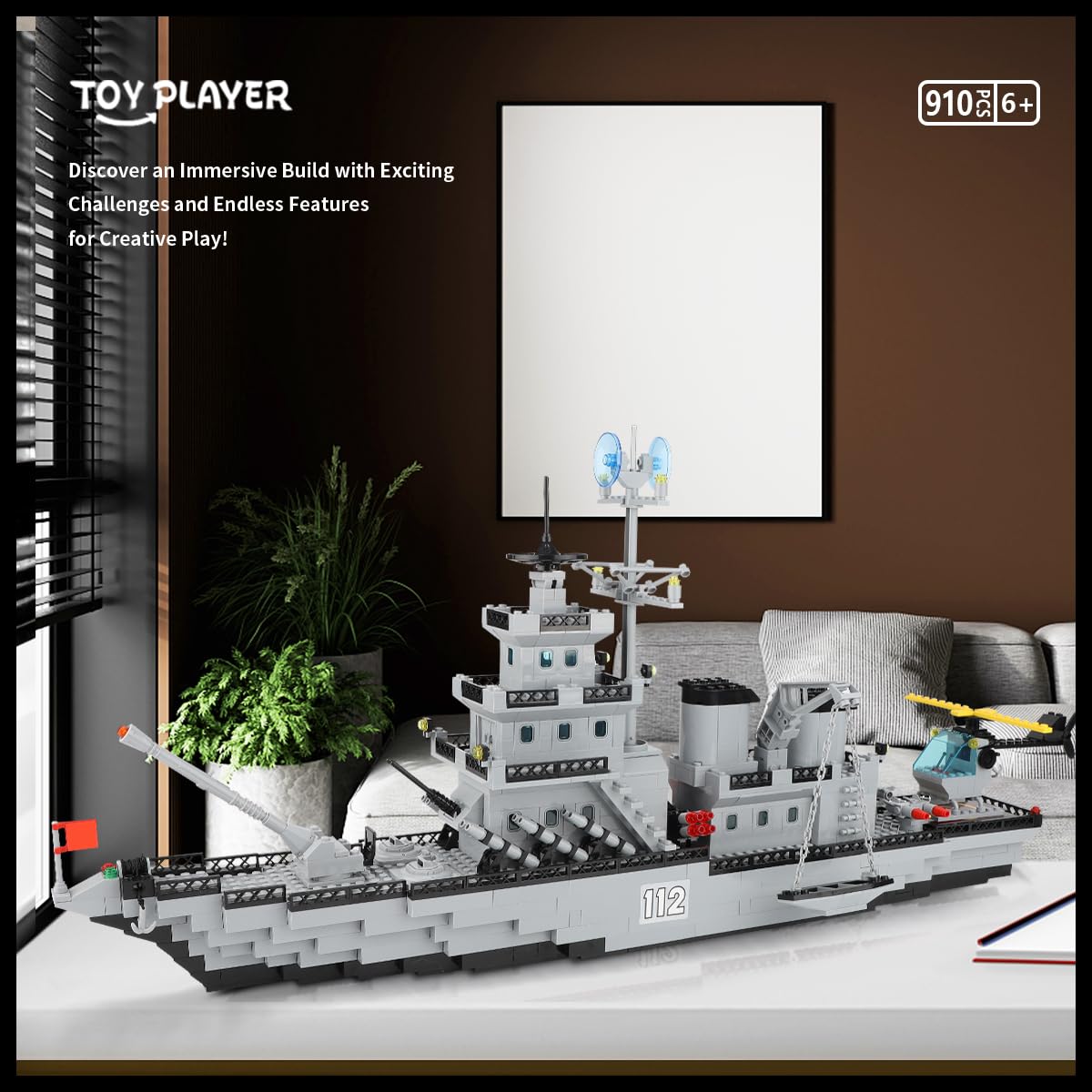 TOY PLAYER WW2 battleship side design highlighting modular blocks for constructive learning.