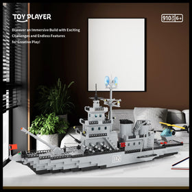 TOY PLAYER WW2 battleship side design highlighting modular blocks for constructive learning.