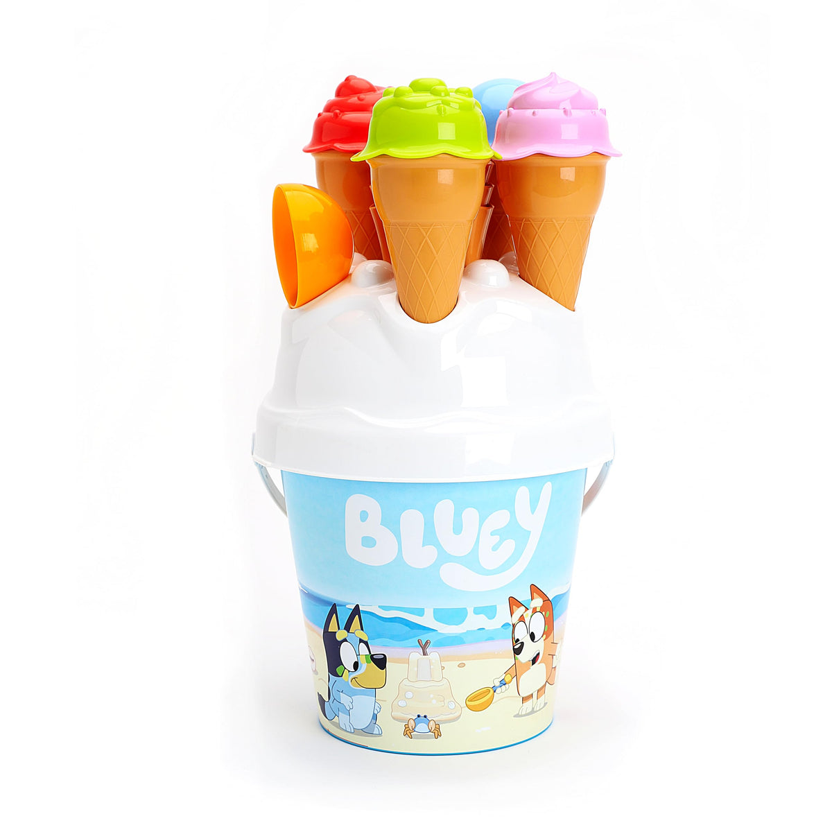 Toyland Bluey Bingo sand-and-water-play setup encourages creative outdoor fun.