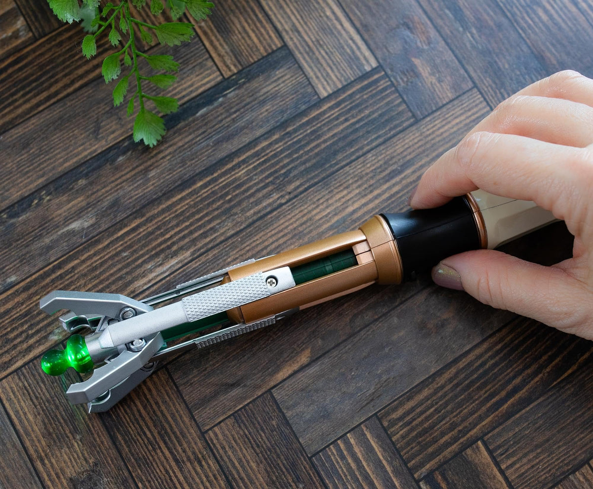 Toynk Doctor Who 11th Doctor sonic screwdriver prop durable cosplay accessory.
