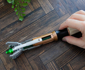 Toynk Doctor Who 11th Doctor sonic screwdriver prop durable cosplay accessory.