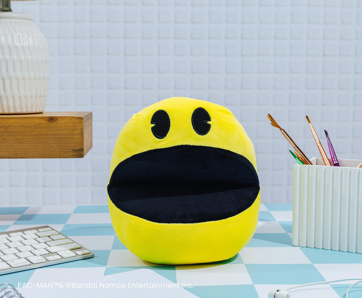Toynk Pac-Man 7-Inch Plush packaging photo ideal for gift-ready presentation.