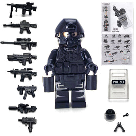 Toysvill SWAT police dog accompanies rescue and pursuit scenarios.