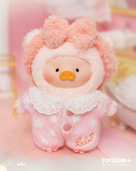 TOYZERO+ Lulu piggy blind box carries compact charm on the go.