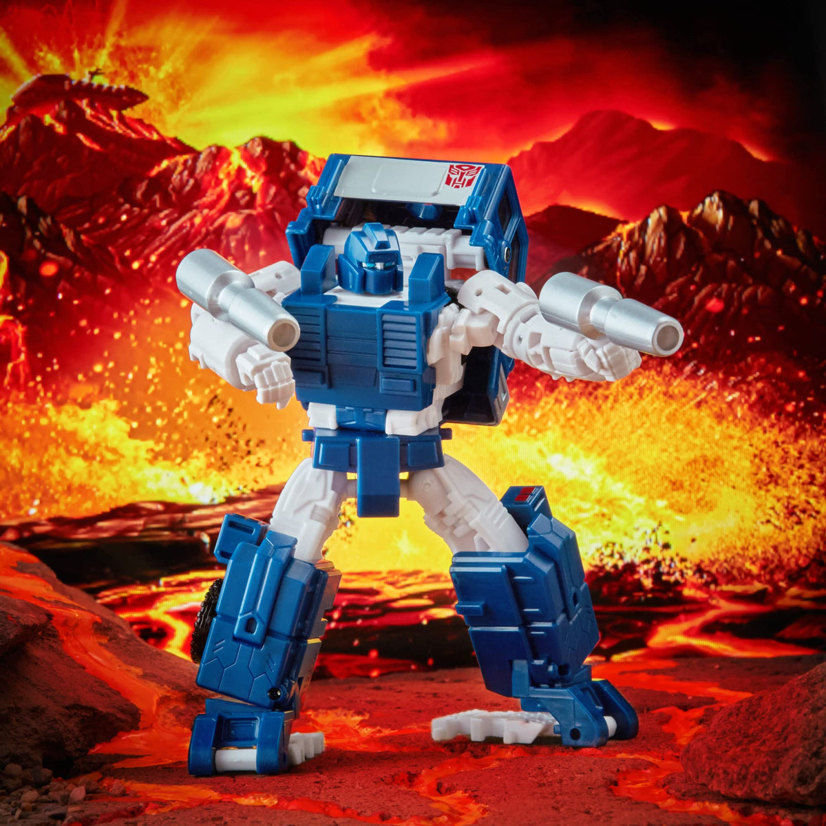 Transformers Autobot Pipes destiny variants encourage collecting Kingdom figures.
