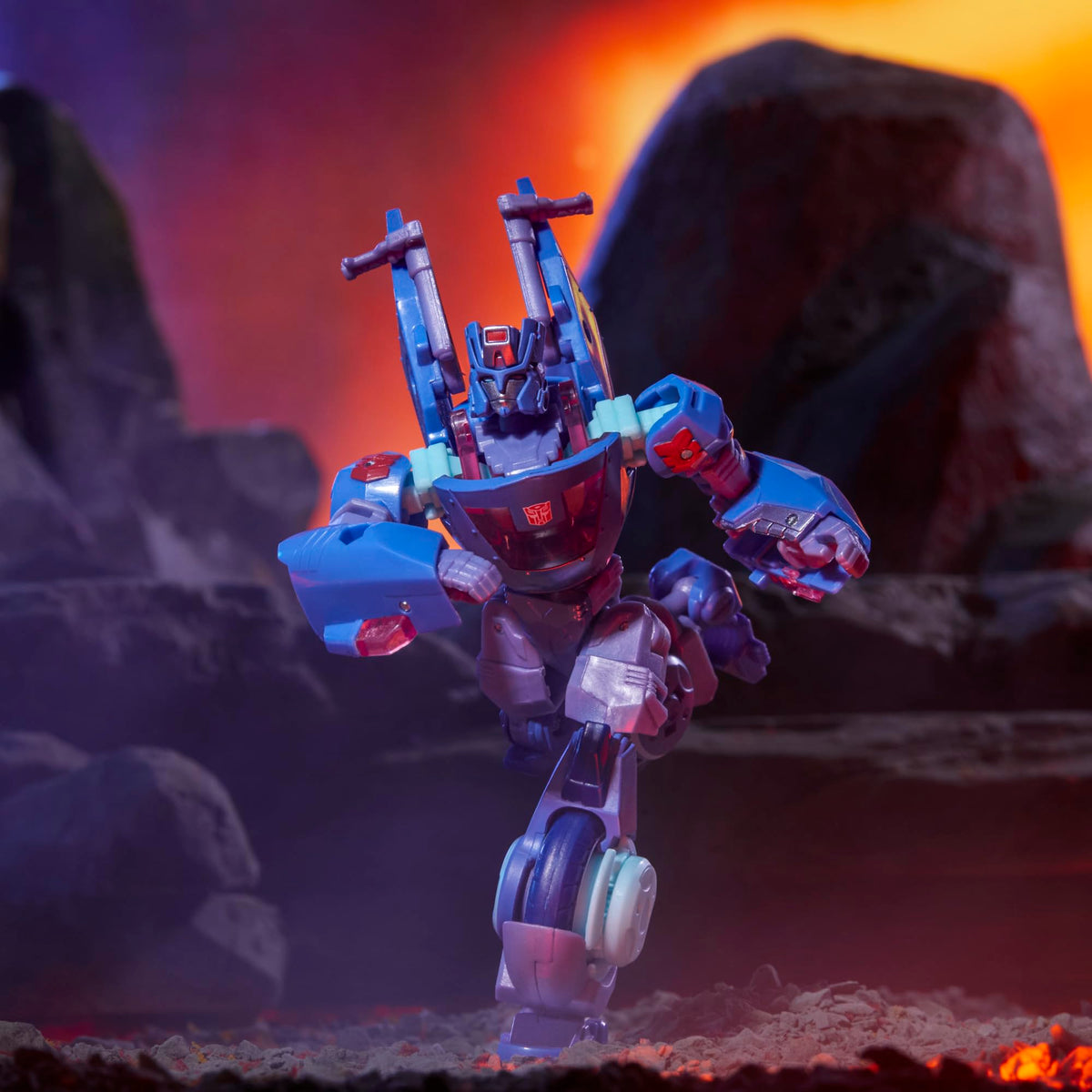Transformers Chromia compatibility with Legacy figures for dioramas.
