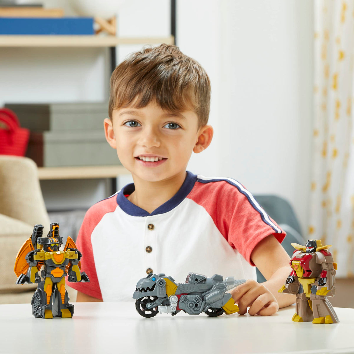 Grimlock toy in pack highlighting easy 2-do conversion for small hands.