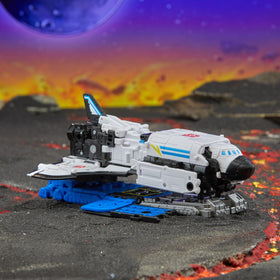 Legendary scale and weapon system support imaginative adventures.
