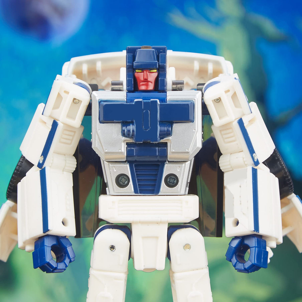 Transformers Legacy packaging celebrates 40 years of history.