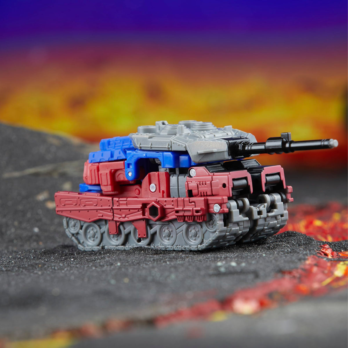 Quake in tank mode showcasing a sturdy chassis and conversion angles