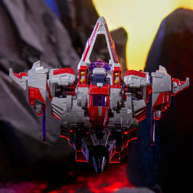 Transformers Legacy United Starscream Cyber-Key accessory adds interactive flair.