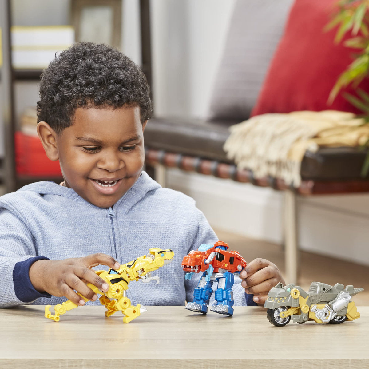 Transformers Primal Team-Up easy-2-do conversion promotes confidence in young builders
