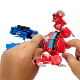 Energon blast effect enhances dramatic play moments with Optimus Prime