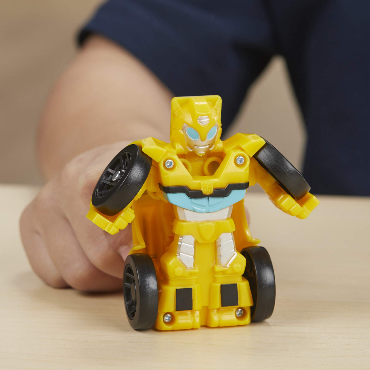 Transformers Rescue Bots Academy Easy 2 Do conversion makes setup quick and kid-friendly.
