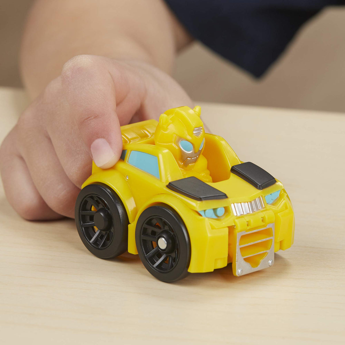 Transformers Rescue Bots Mini Bot Racers 5-pack encourages cooperative play and storytelling.